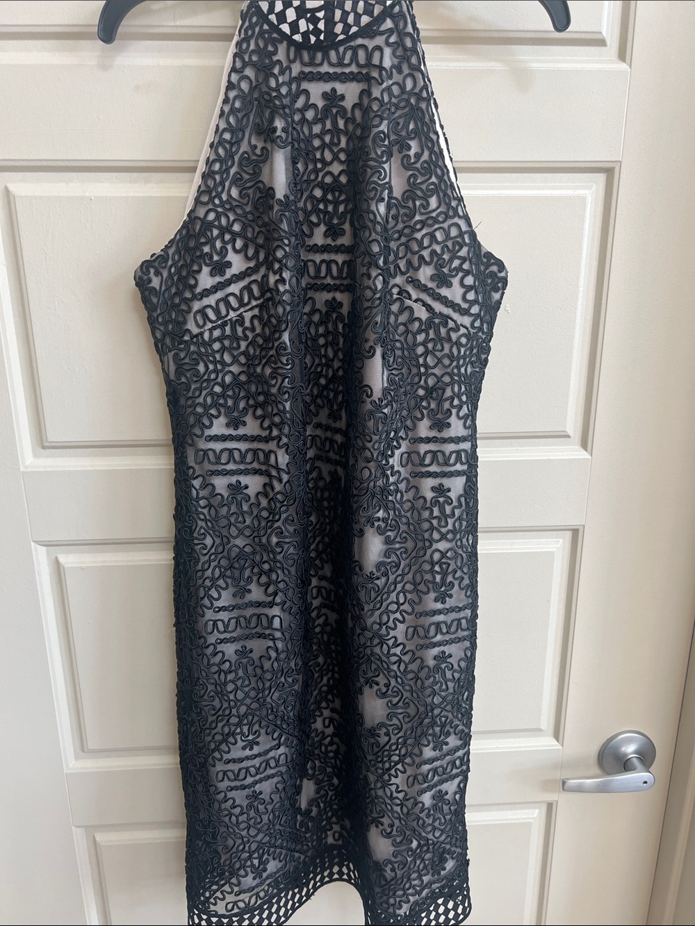 Nicole Miller Black Lace Midi Halter Dress Sz 4 wedding guest mini Nude Lining - Picture 3 of 11